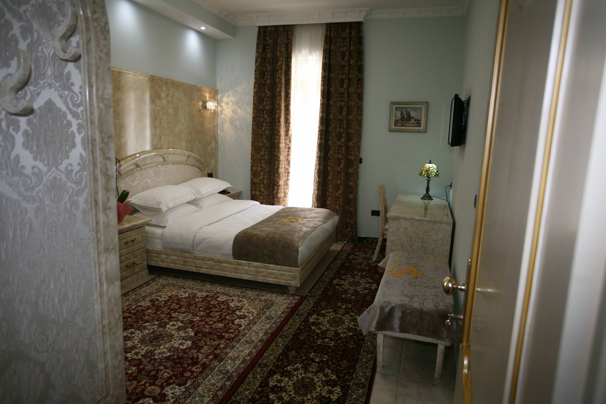 Hotel Boutique Las Тирана Экстерьер фото